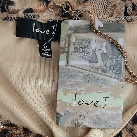 Love J Leopard Print Sleevelesd Women's Top Size M  NWT - Picture 7 of 10